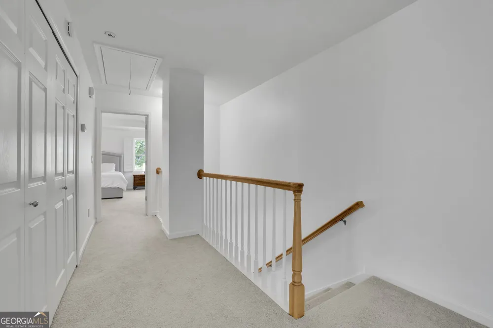 2588 Oakwood WAY SE Smyrna, GA 30080