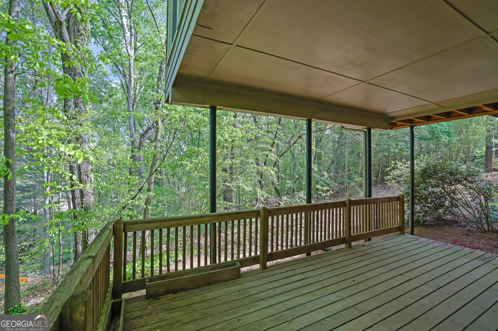 2588 Oakwood WAY SE Smyrna, GA 30080