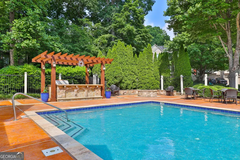 2588 Oakwood WAY SE Smyrna, GA 30080