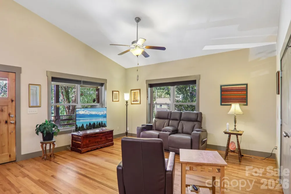 137 Sulphur Springs Road Asheville, NC 28806
