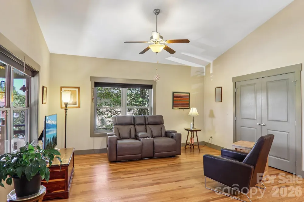137 Sulphur Springs Road Asheville, NC 28806