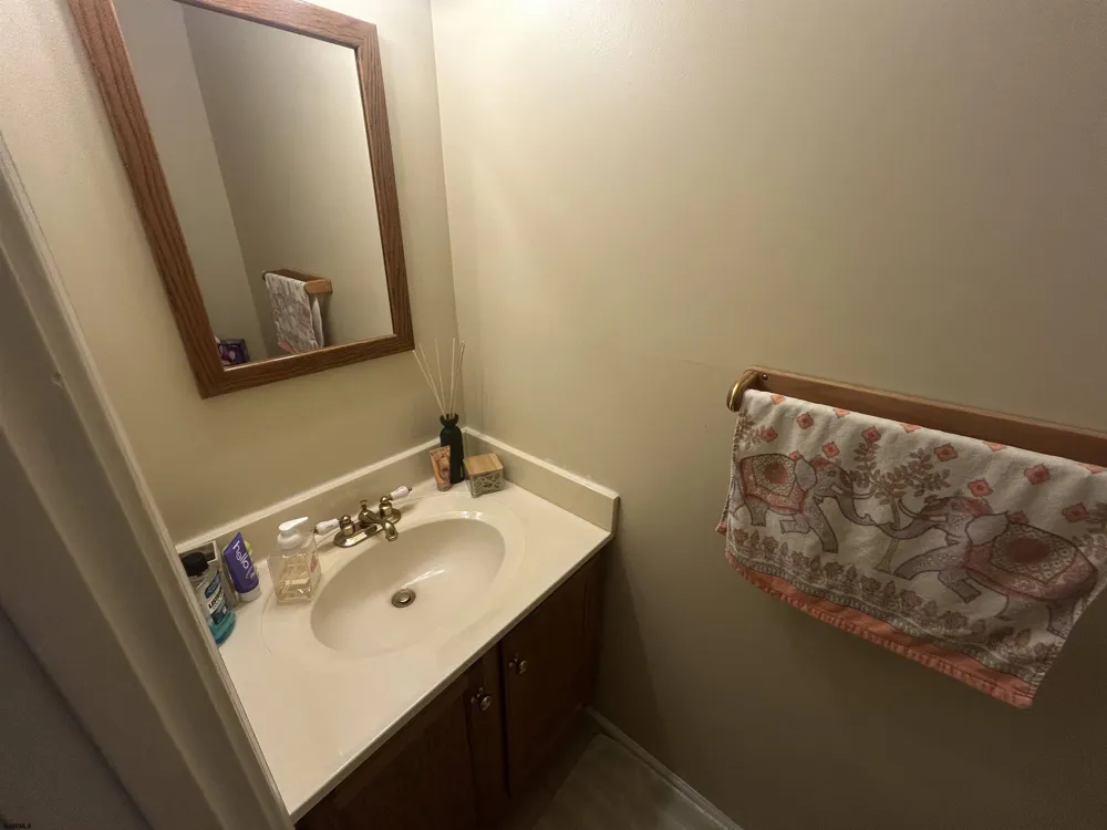 4904 Winterbury Dr Mays Landing, NJ 08330