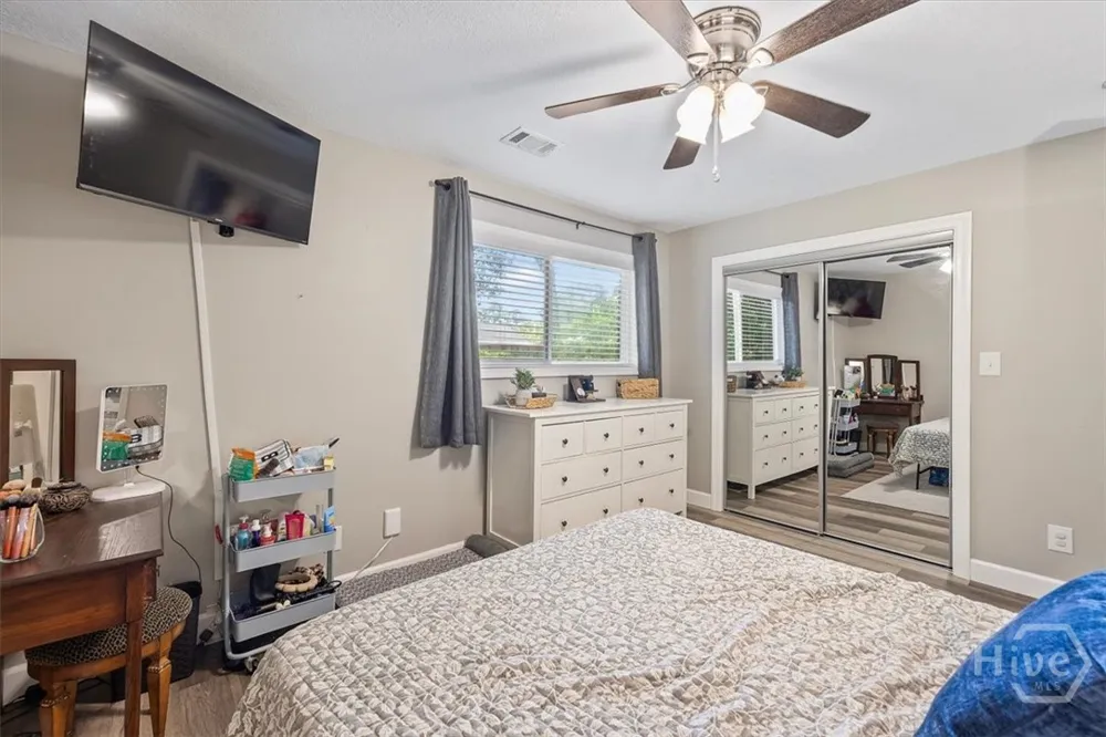 305 E fourth Street Springfield, GA 31329