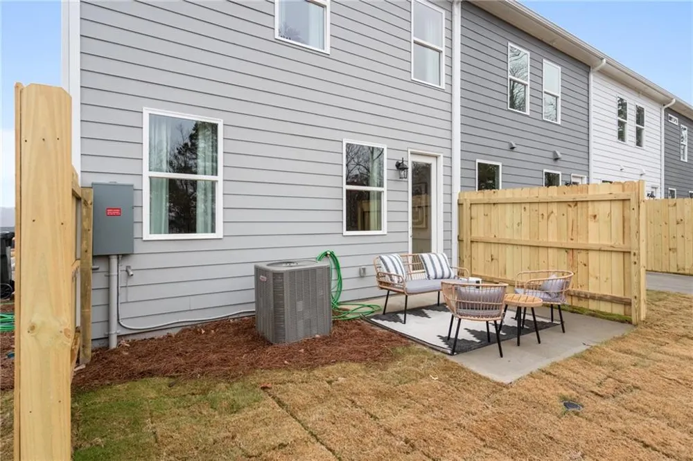 532 Crown Ridge Drive Emerson, GA 30120