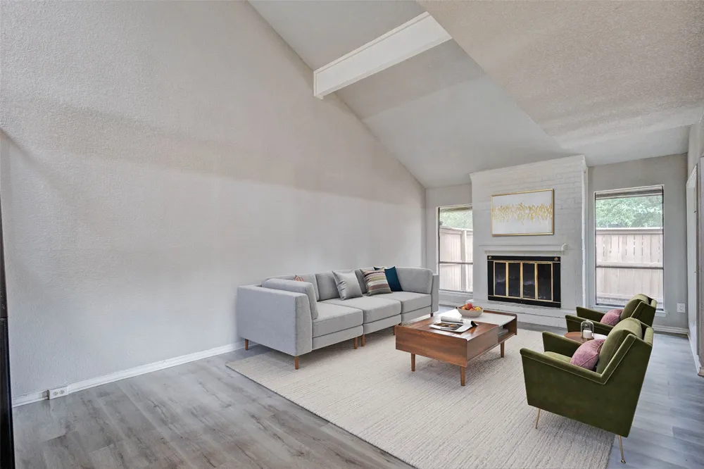 3161 Golden Oak Farmers Branch, TX 75234