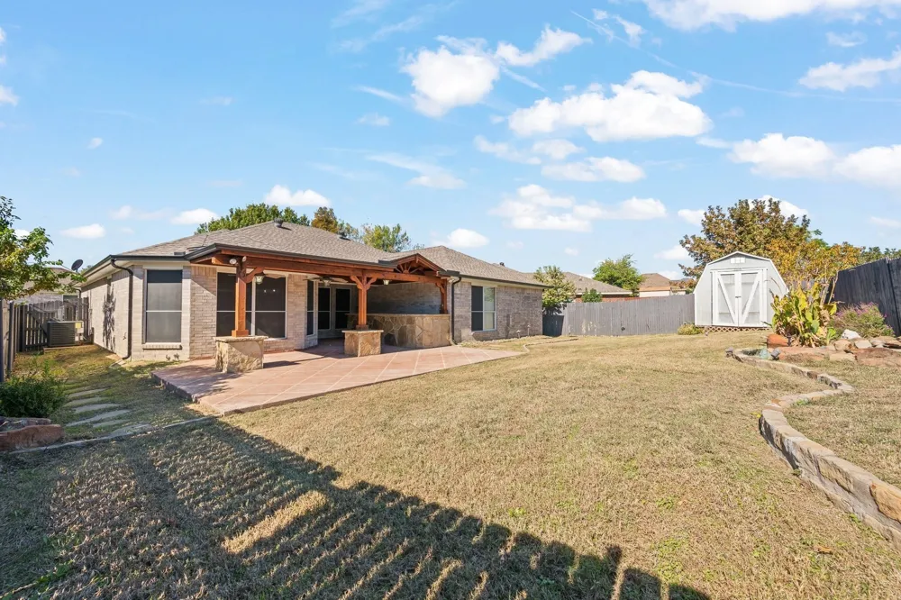 7103 Camp Creek Drive Arlington, TX 76002