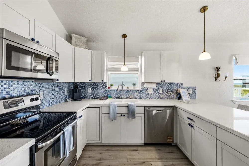 2927 Blue Water Highway Surfside Beach, TX 77541