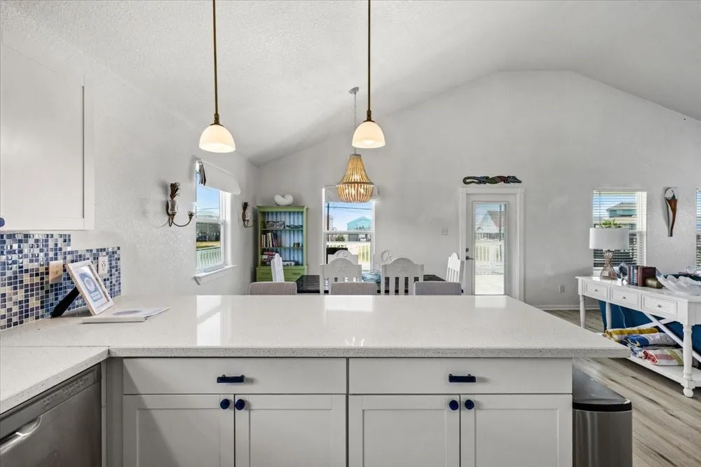 2927 Blue Water Highway Surfside Beach, TX 77541