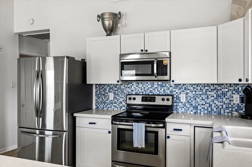 2927 Blue Water Highway Surfside Beach, TX 77541
