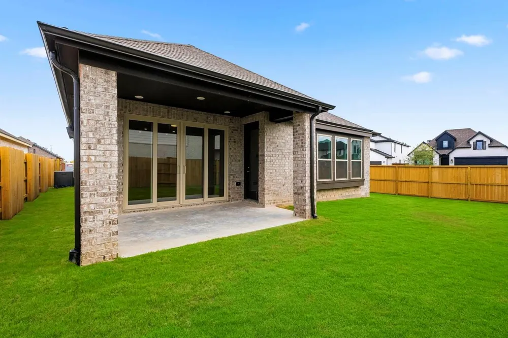 18130 Sunlit Oasis Drive Webster, TX 77598