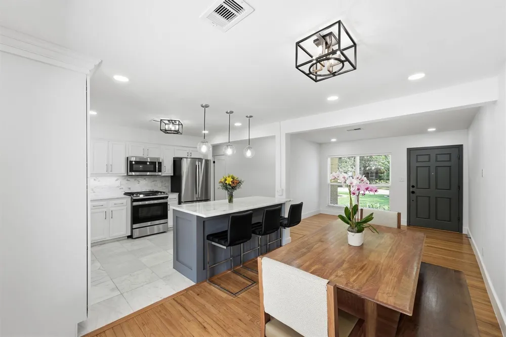 2014 Woodcrest Drive Houston, TX 77018