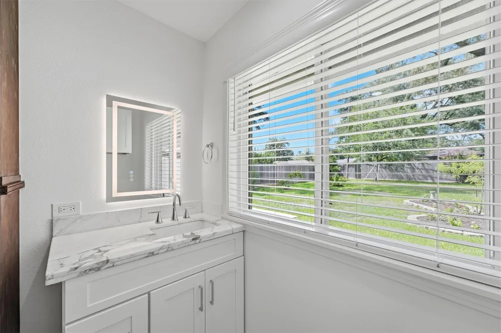 2014 Woodcrest Drive Houston, TX 77018