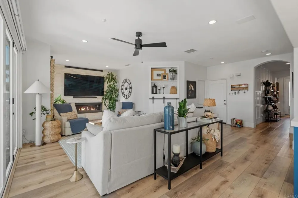 2044 Costero Hermoso San Clemente, CA 92673