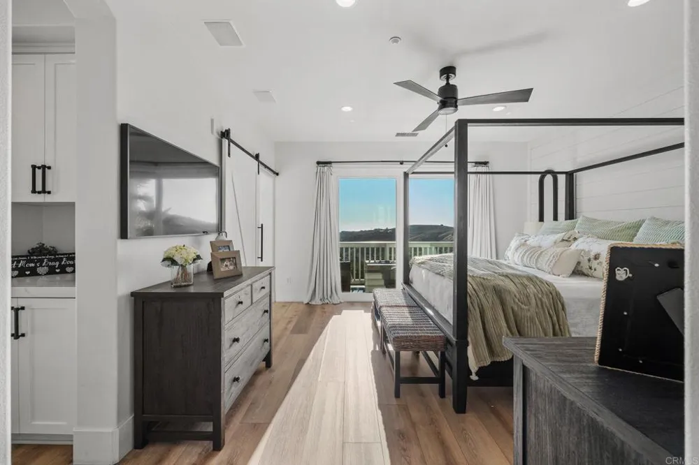 2044 Costero Hermoso San Clemente, CA 92673