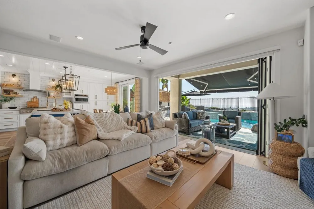 2044 Costero Hermoso San Clemente, CA 92673