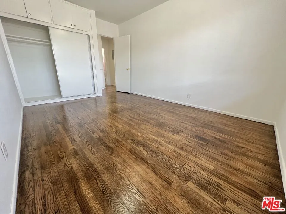 10303 Palms Boulevard #5 Los Angeles, CA 90034
