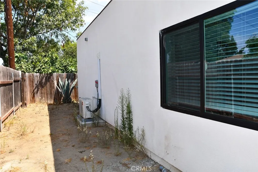 164 S Citrus Orange, CA 92868