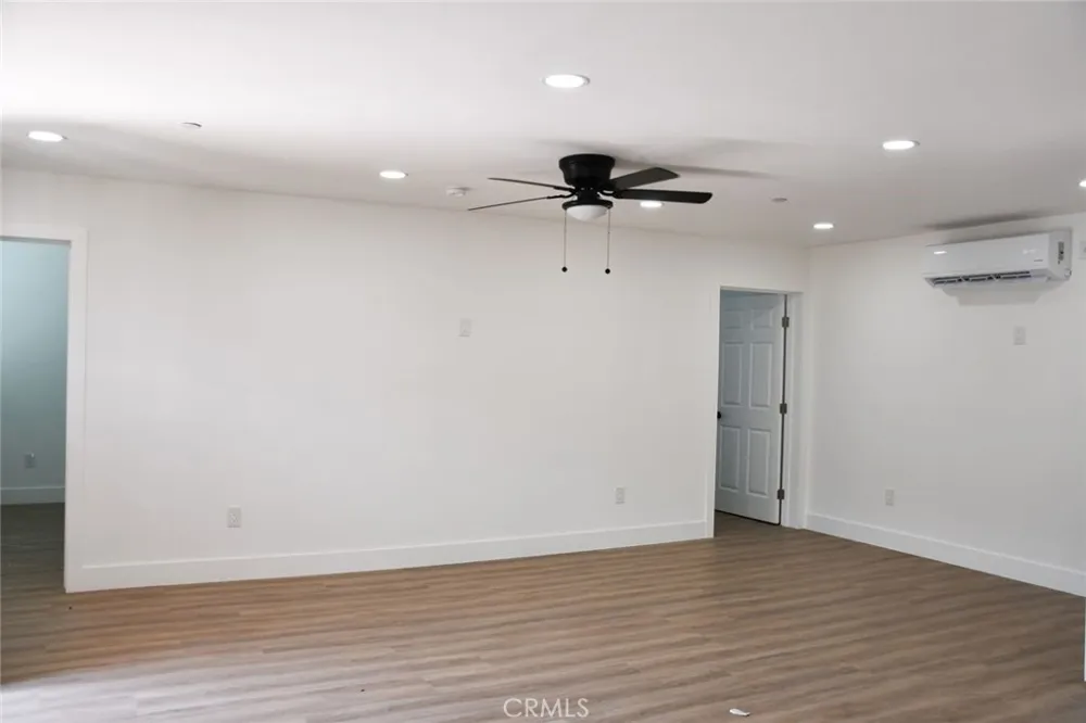 164 S Citrus Orange, CA 92868