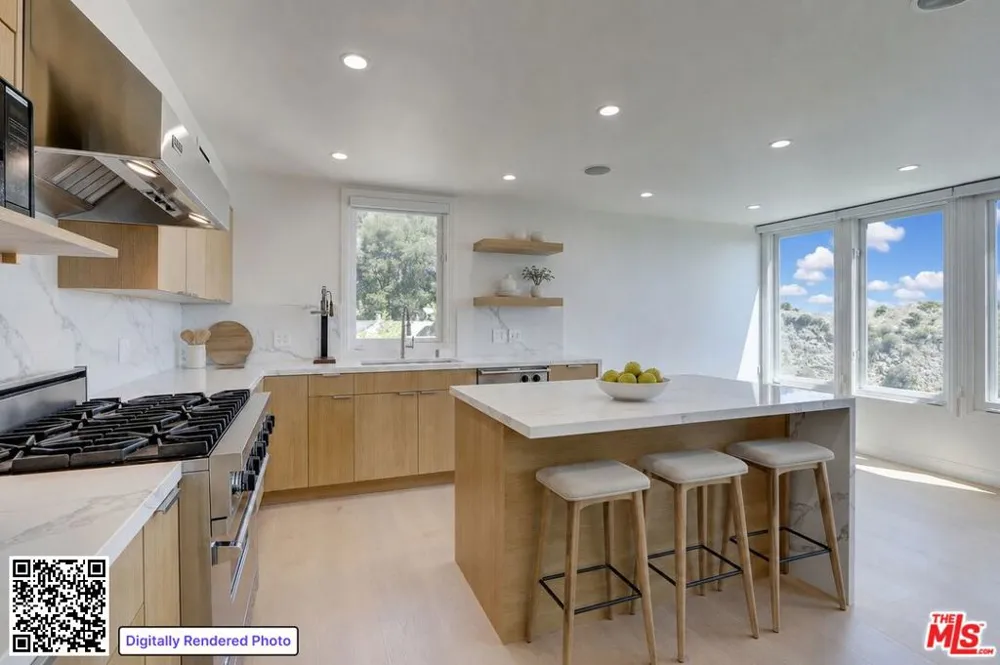 8528 Hillside Avenue Los Angeles, CA 90069