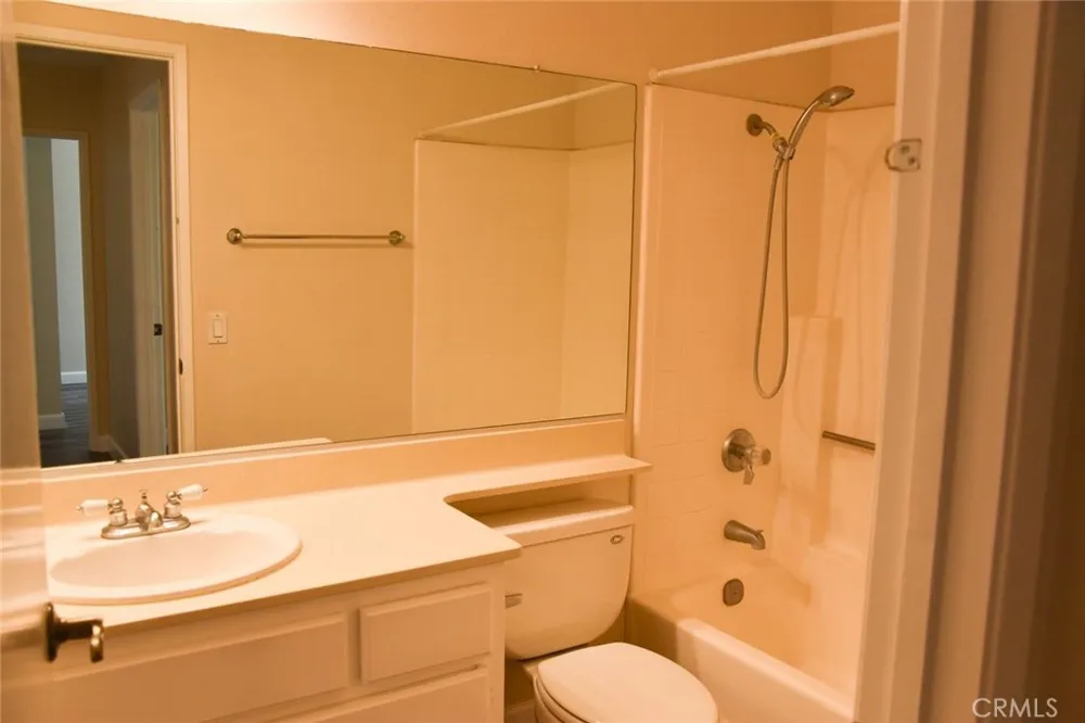 630 W Palm #41 Orange, CA 92868