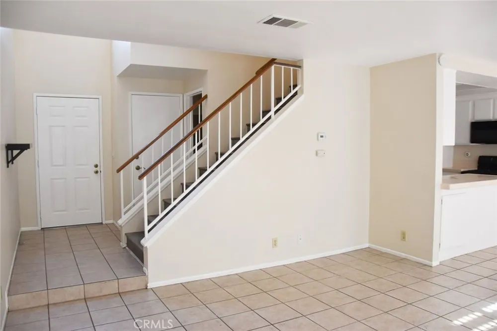 630 W Palm #41 Orange, CA 92868