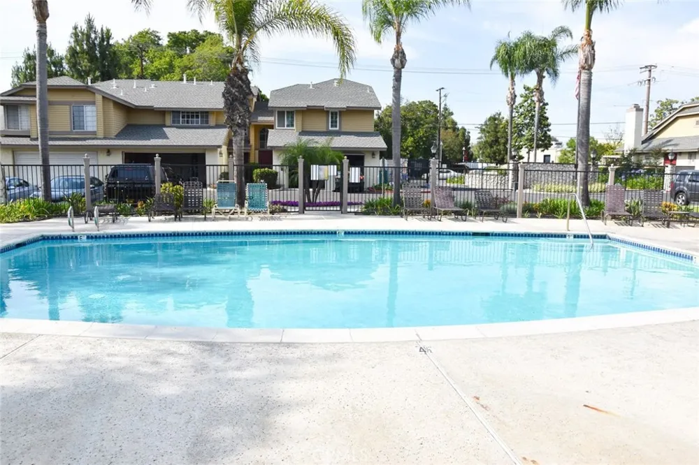630 W Palm #41 Orange, CA 92868