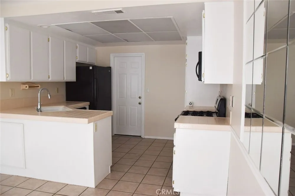 630 W Palm #41 Orange, CA 92868