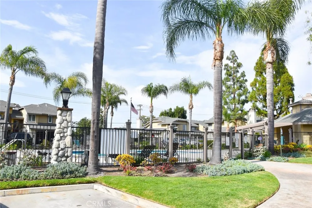 630 W Palm #41 Orange, CA 92868