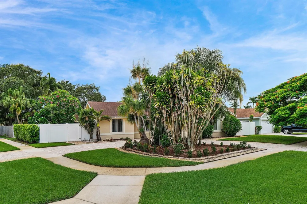 9396 GETTYSBURG ROAD Boca Raton, FL 33434