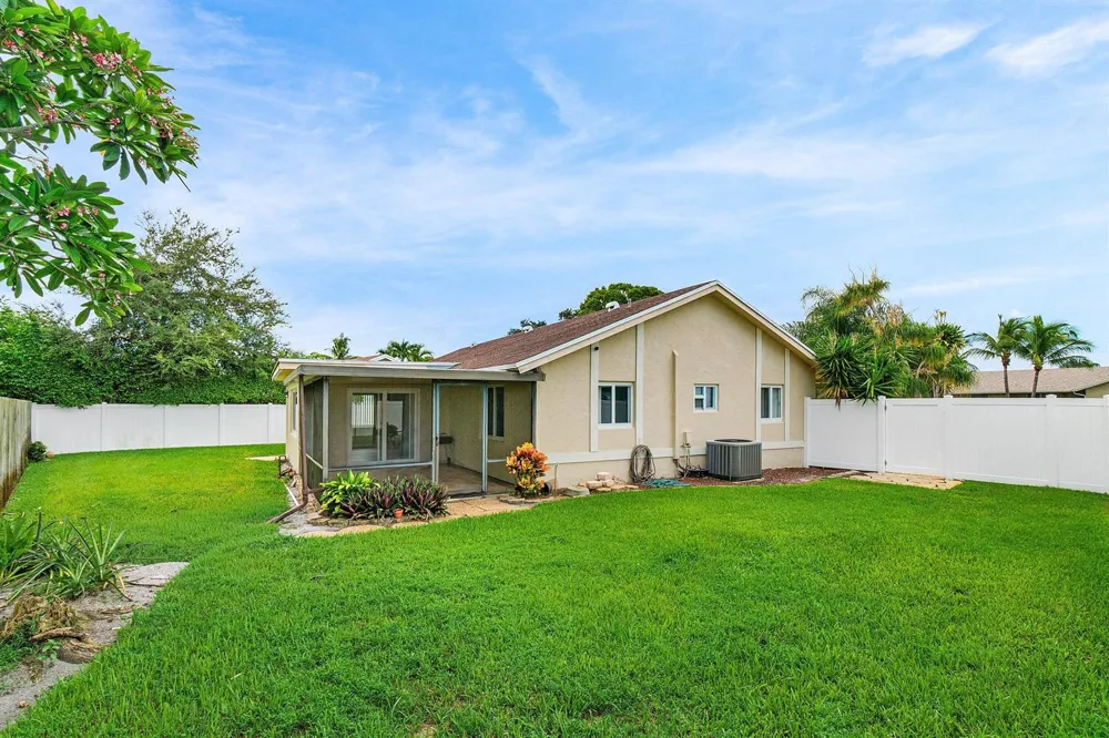 9396 GETTYSBURG ROAD Boca Raton, FL 33434