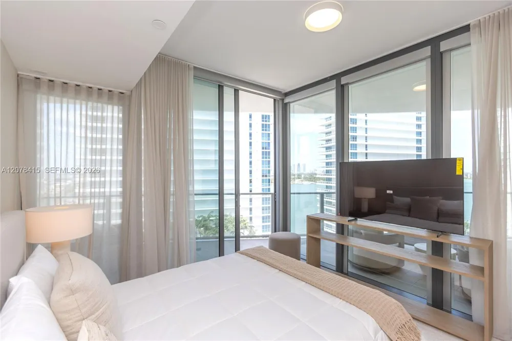 500 ALTON RD #1405 Miami Beach, FL 33129
