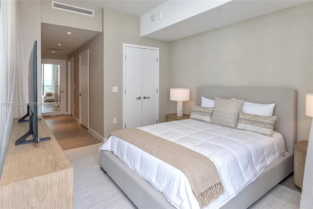 500 ALTON RD #1405 Miami Beach, FL 33129