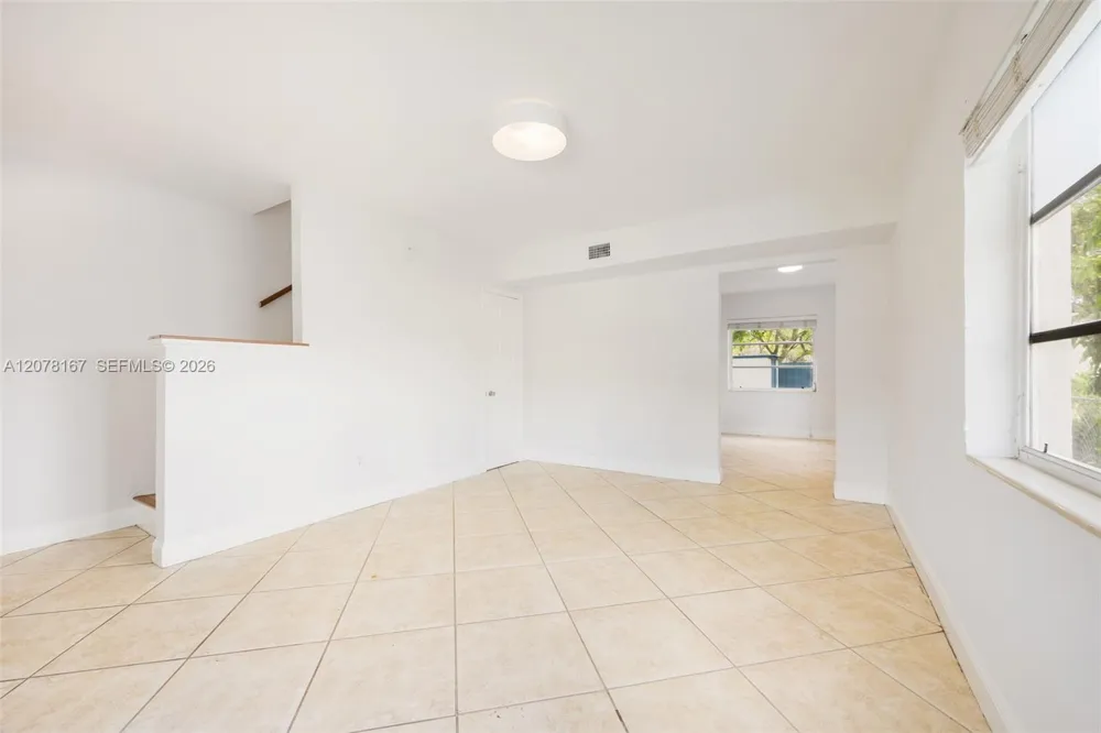 2332 SW 26th Ln Miami, FL 33133