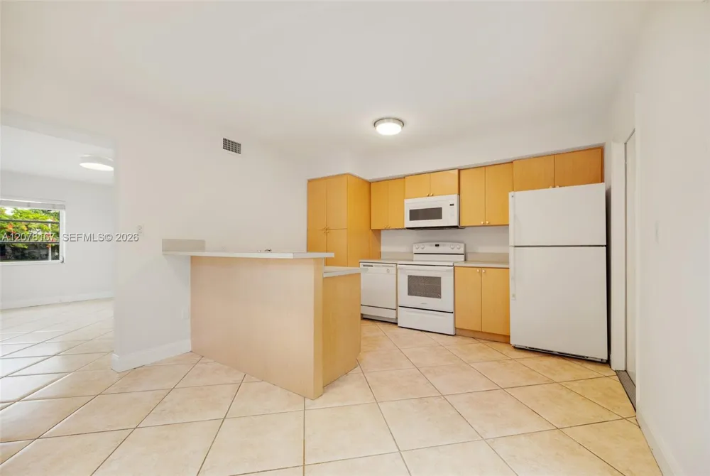 2332 SW 26th Ln Miami, FL 33133