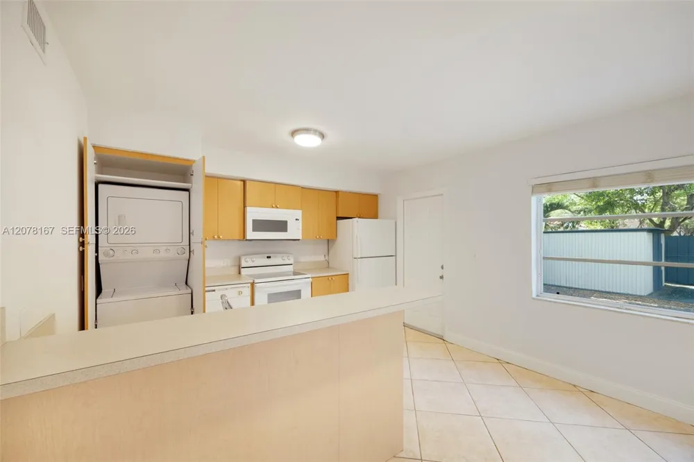 2332 SW 26th Ln Miami, FL 33133
