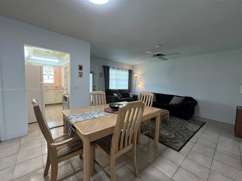 581 Blue Heron Dr #307-B Hallandale Beach, FL 33009