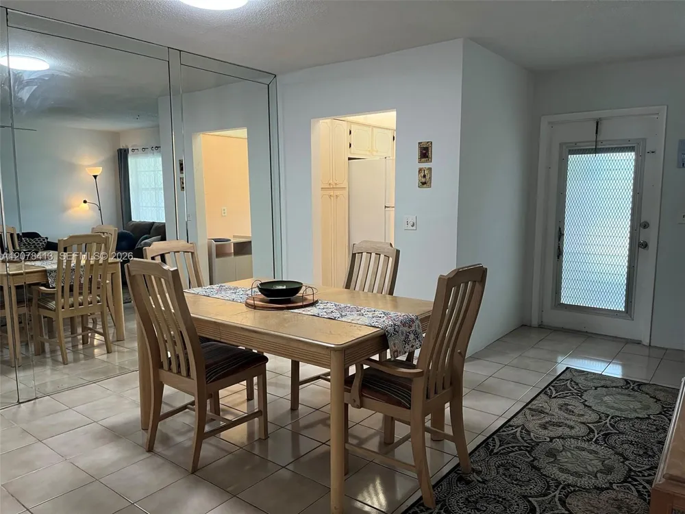 581 Blue Heron Dr #307-B Hallandale Beach, FL 33009