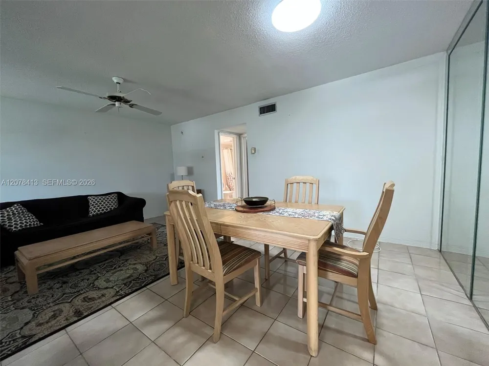 581 Blue Heron Dr #307-B Hallandale Beach, FL 33009