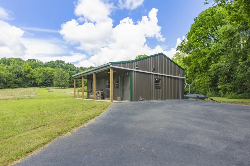 1600 Ledford Rd Lewisburg, TN 37091