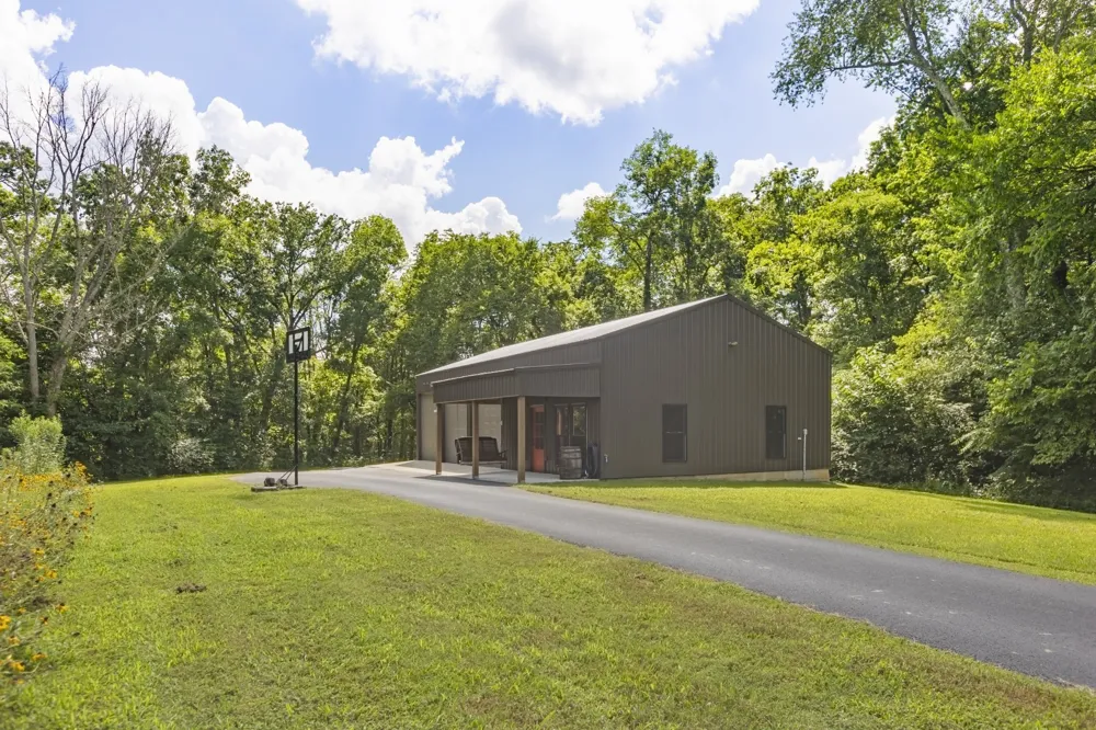 1600 Ledford Rd Lewisburg, TN 37091