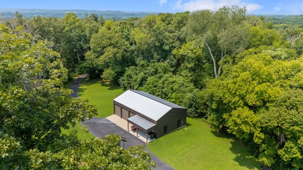1600 Ledford Rd Lewisburg, TN 37091