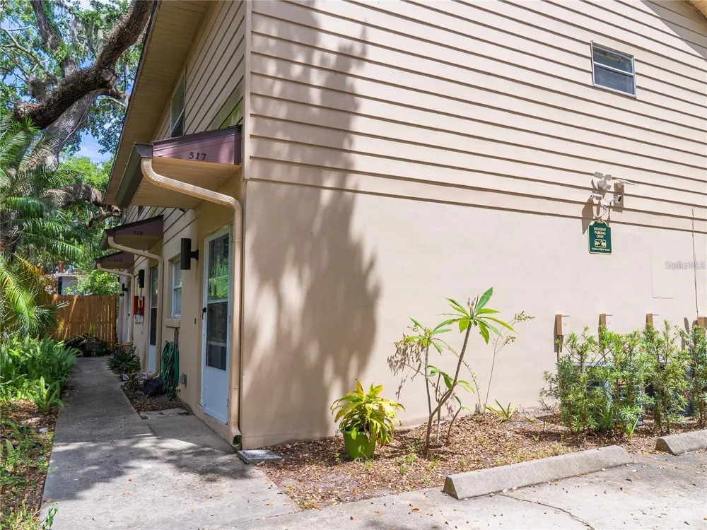 517 S SUMMERLIN AVENUE Orlando, FL 32801