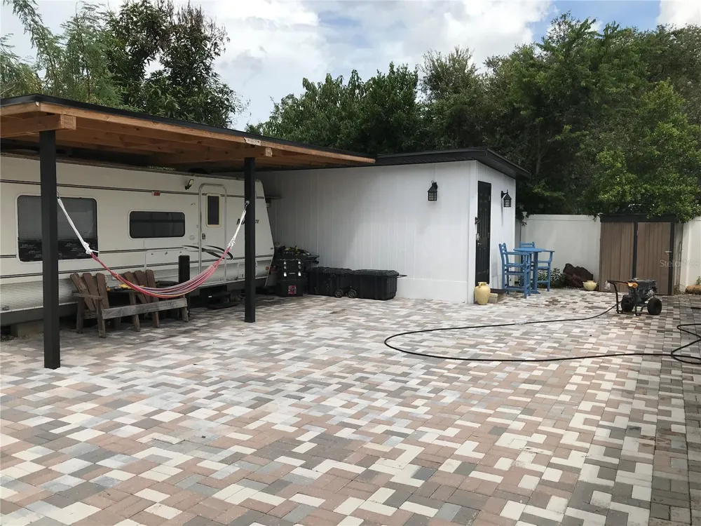 6908 21ST STREET Tampa, FL 33610