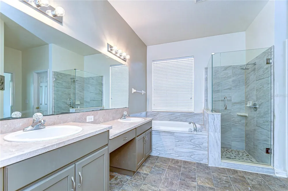 6716 BLUFF MEADOW COURT Wesley Chapel, FL 33545