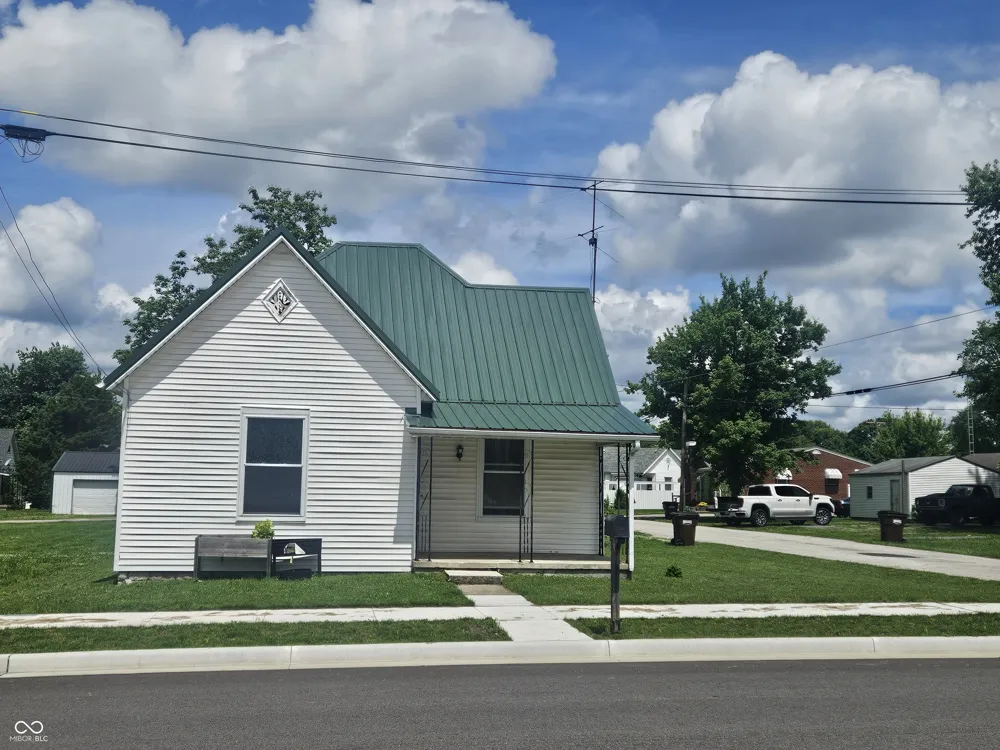 104 W Poplar Street North Vernon, IN 47265