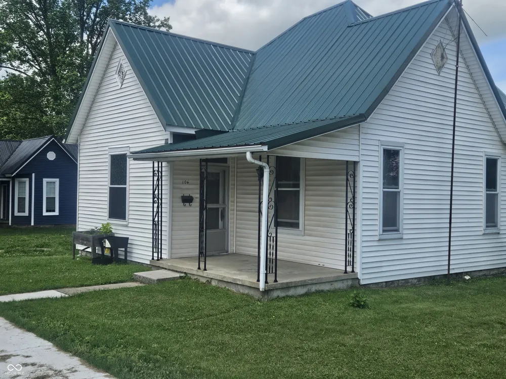 104 W Poplar Street North Vernon, IN 47265