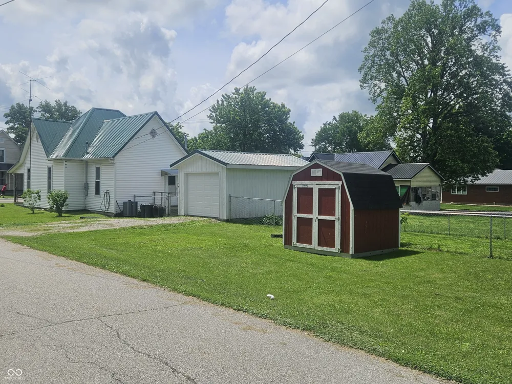 104 W Poplar Street North Vernon, IN 47265