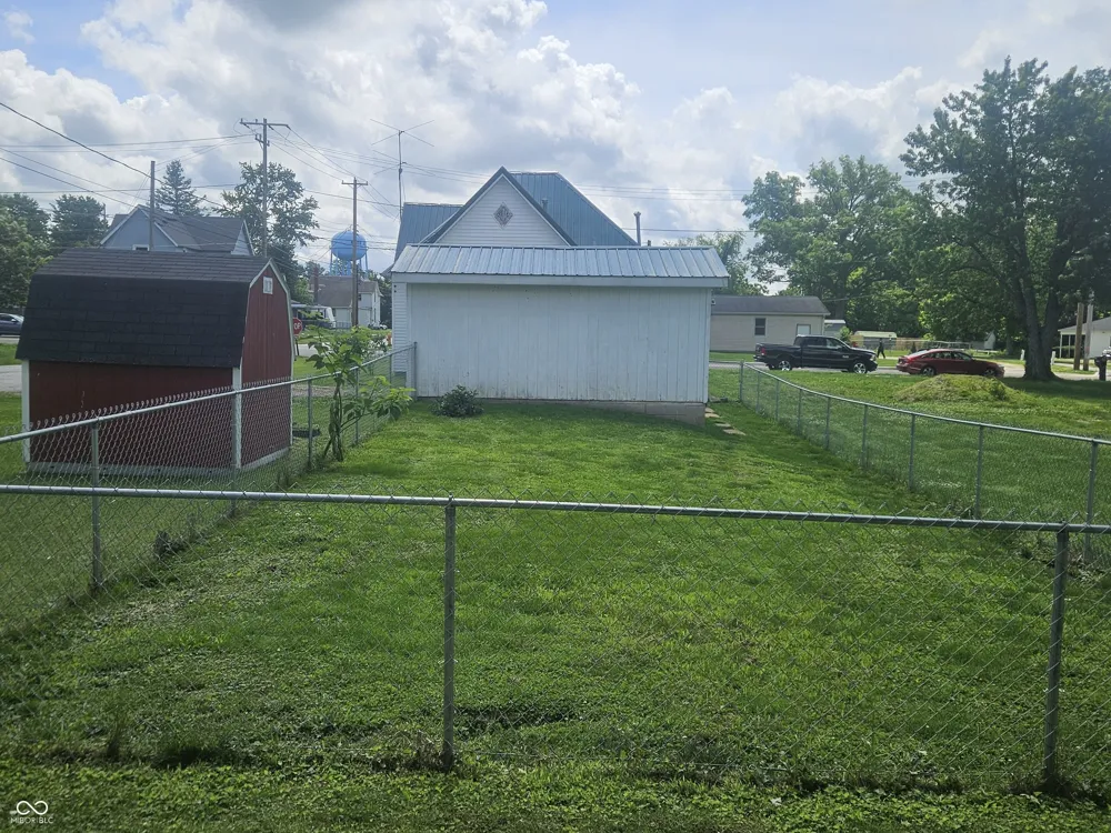 104 W Poplar Street North Vernon, IN 47265