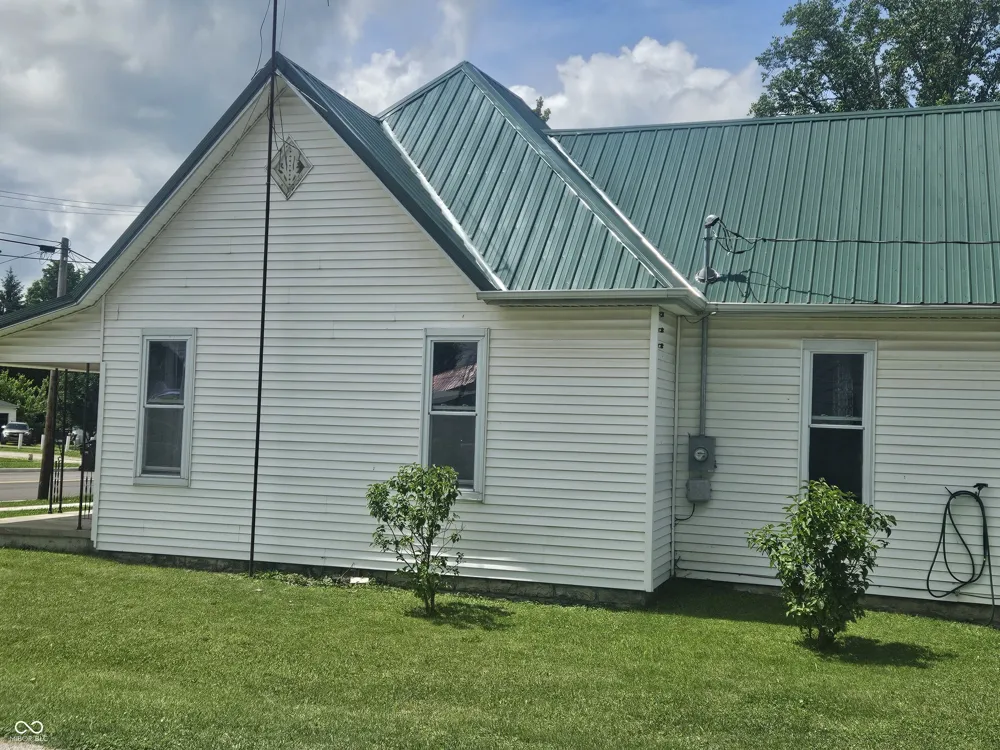 104 W Poplar Street North Vernon, IN 47265