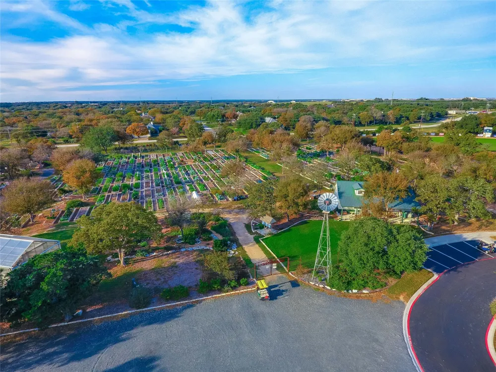 104 Keystone Cove Georgetown, TX 78633
